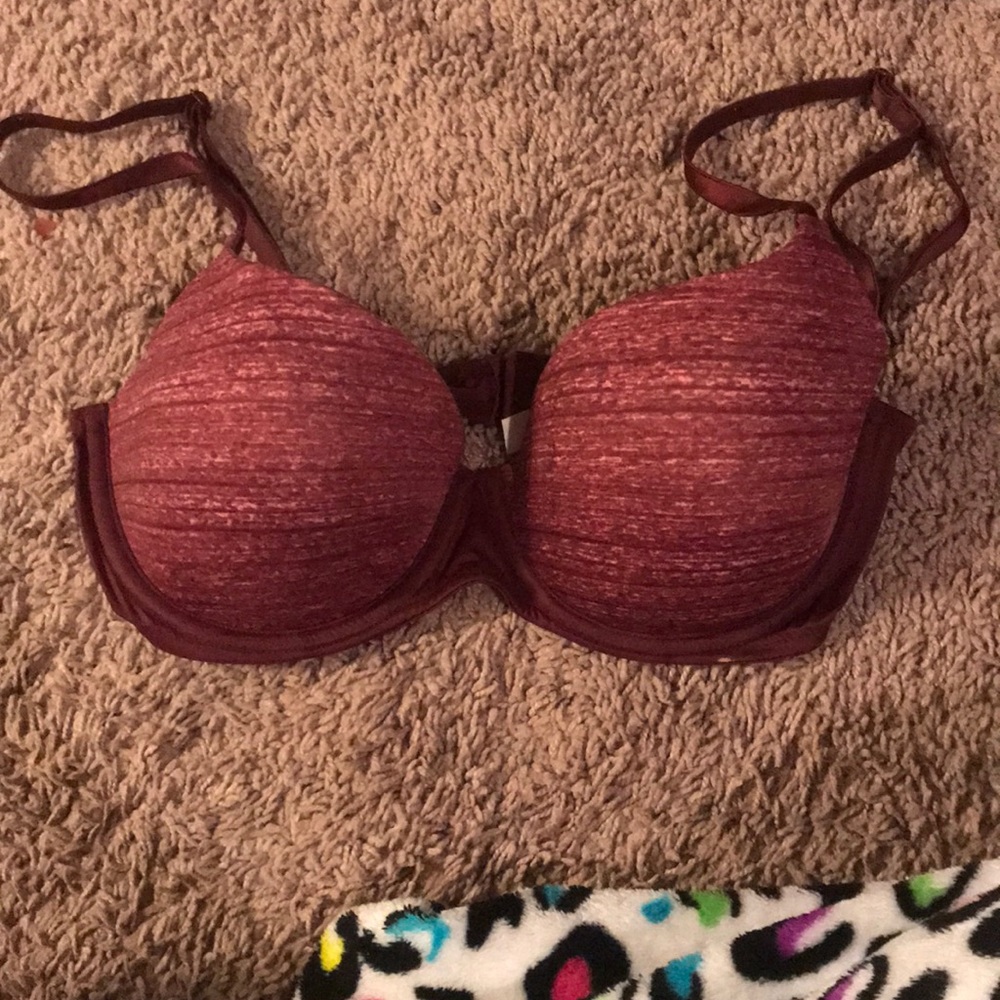 PINK Victoria’s Secret bra